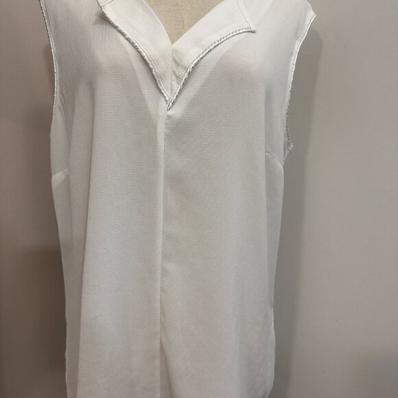 072~lady 's  Off-white tank top (M/L) - Picture 8 of 12